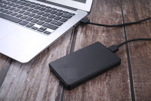 Cargar imagen en el visor de la galería, Caja de disco duro móvil SATA USB C 3.1 de 2,5" para almacenamiento externo SSD HDD (NUEVO)