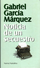 Load image into Gallery viewer, NEWS OF A KIDNAPPING - GABRIEL GARCÍA MÁRQUEZ BOOK C-154 (used, very good condition)
